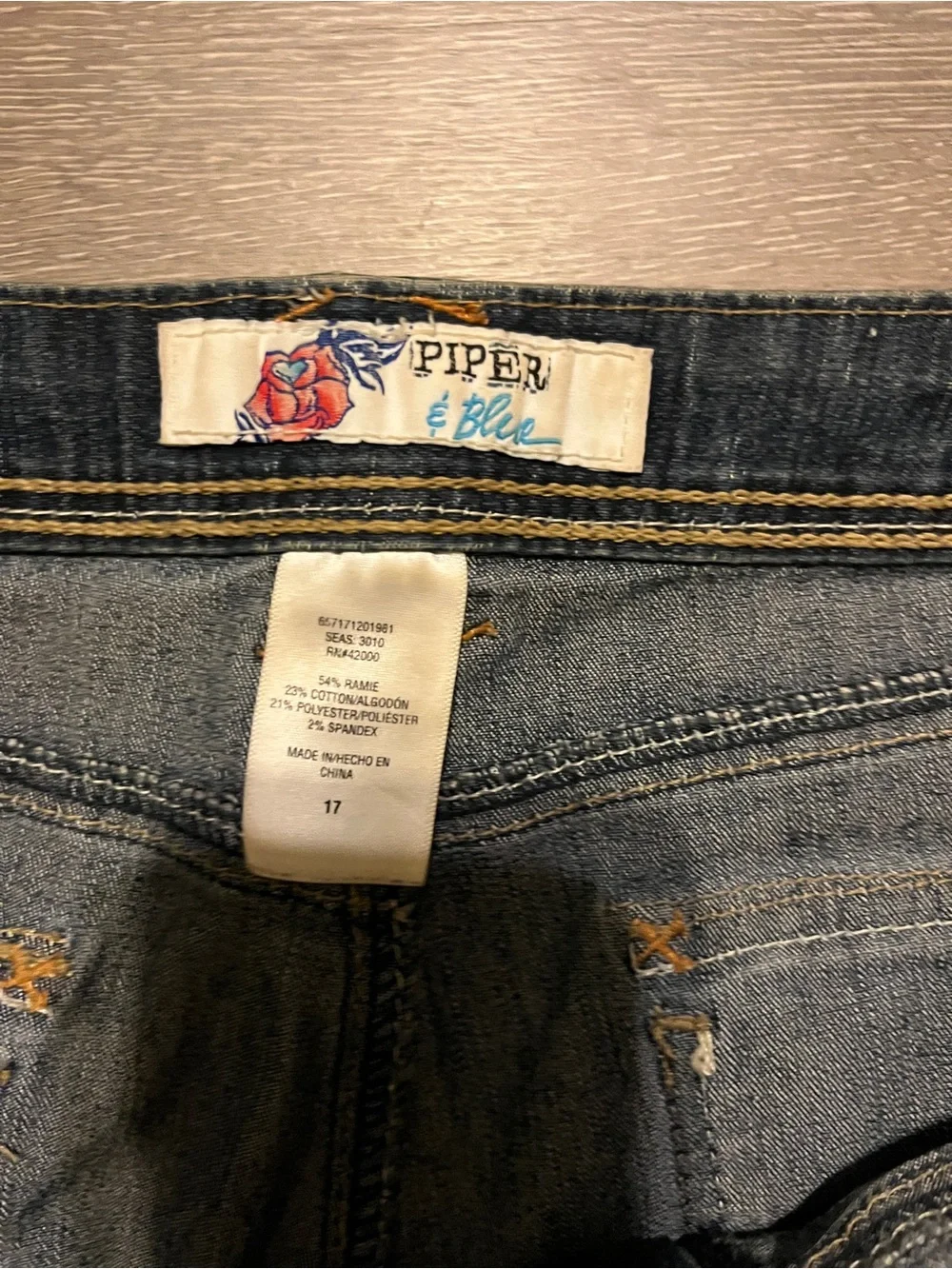 Piper Dark Blue Cuffed Cropped Jeans size 17